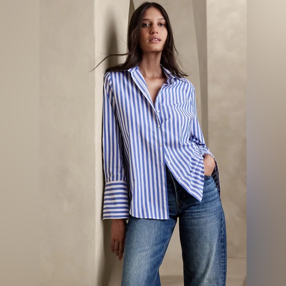 Banana Republic Blue and White Striped Button Down Shirt Size XS - Picture 1 of 6